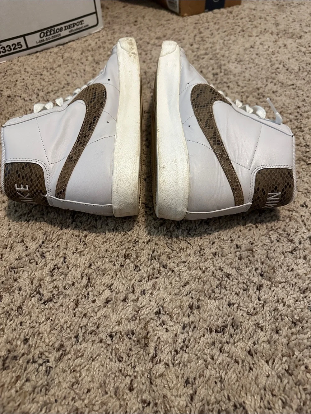 Nike Men’s size 12 White High-Top Sneakers with Brown Snake-Print Swoosh
